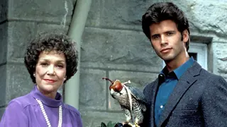 Poster for Falcon Crest